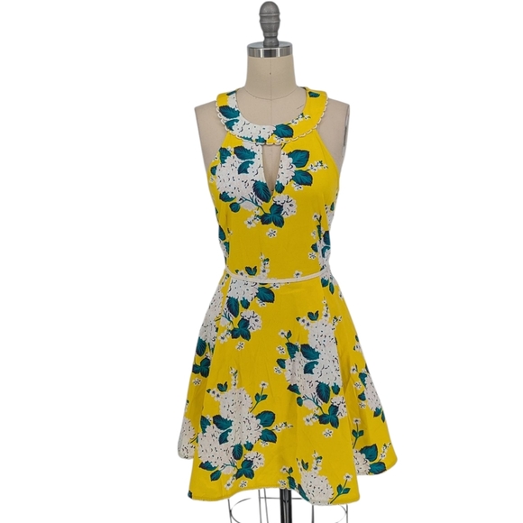00896 Draper James Floral Halter A Line Dress Yellow size 4 coastalcore preppy - Picture 1 of 10